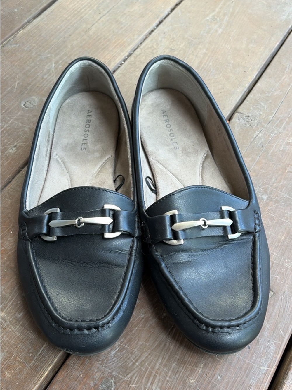 AEROSOLES Black Leather Loafers with Silver Accent